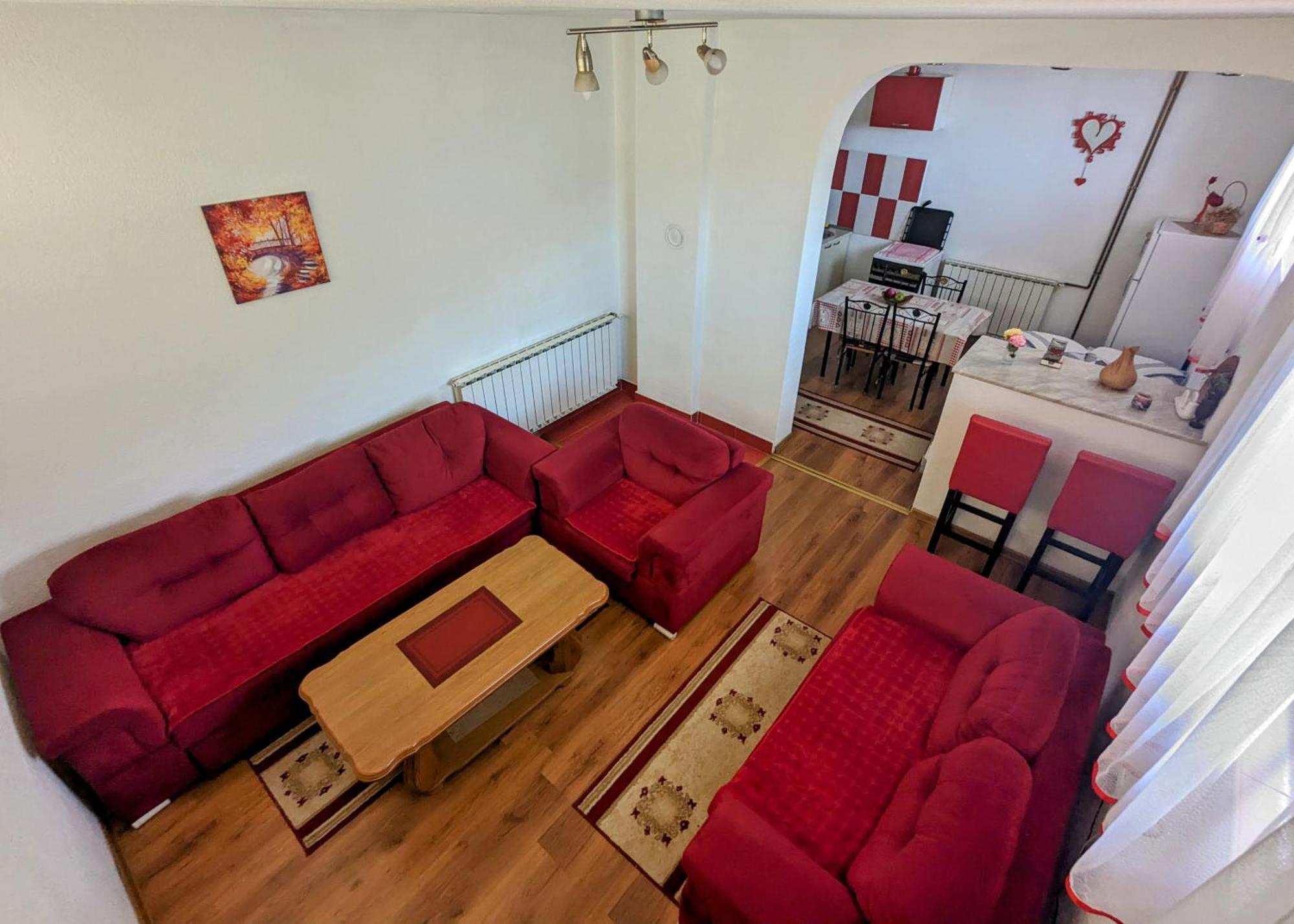 Apartment Lami - Kalibunar, トラヴニク エクステリア 写真