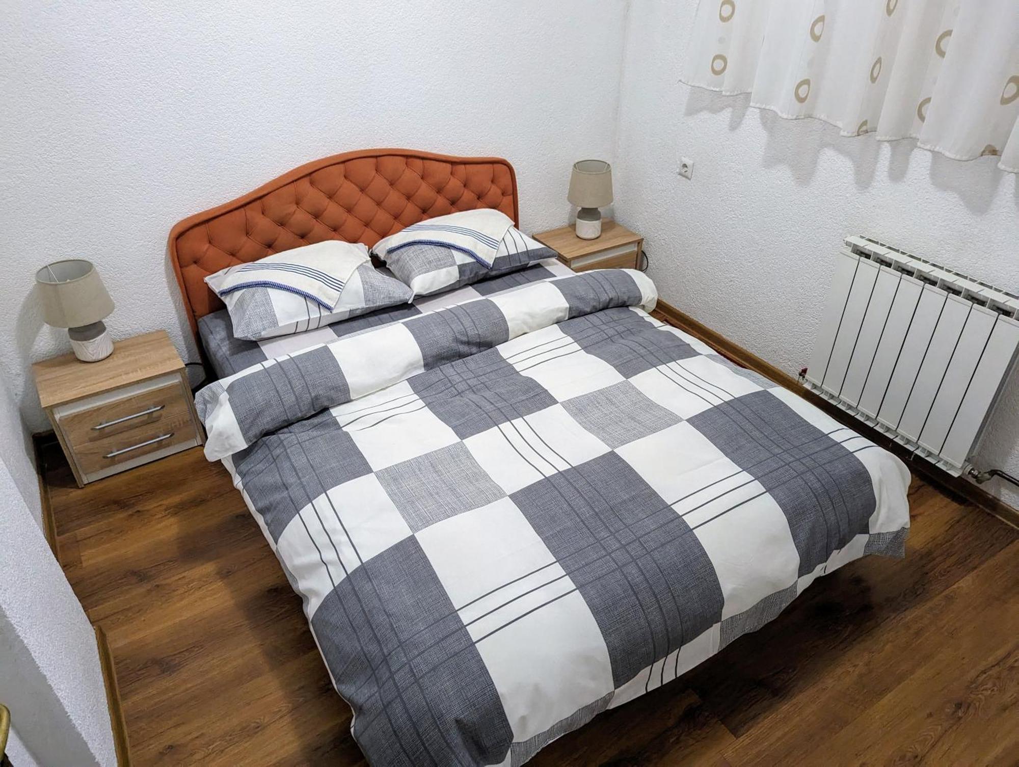 Apartment Lami - Kalibunar, トラヴニク エクステリア 写真